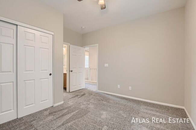 Building Photo - 9826 Mandrake Falls St