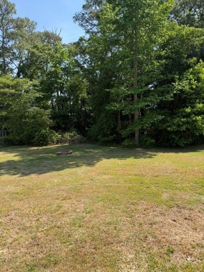 Building Photo - 4 Bed/2.5 Bath Home - Desirable Glen Laurel Subdivision - CBA School District