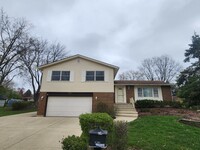Building Photo - 601 Orchard Ct