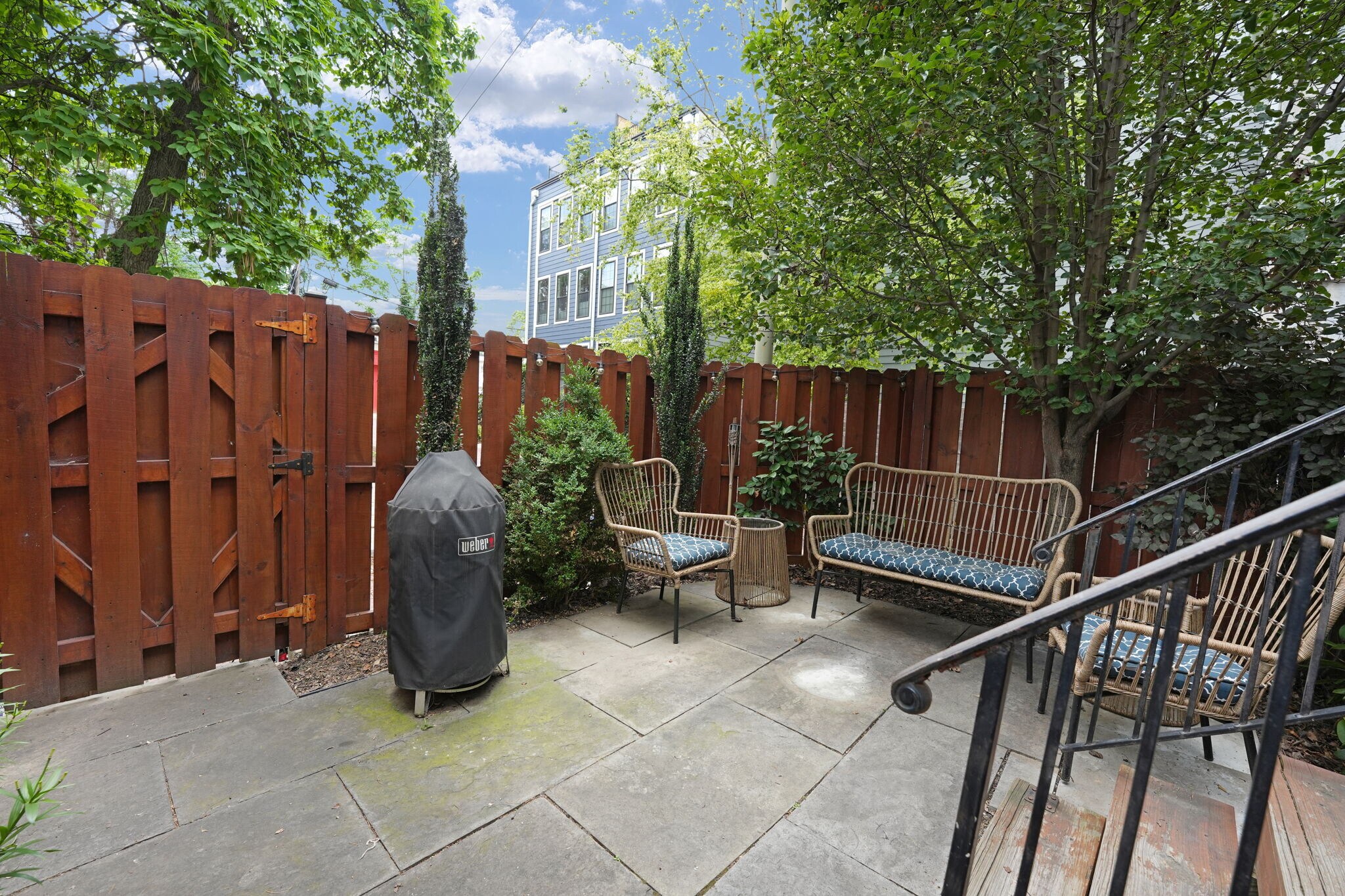 Building Photo - 520 Lamont St NW