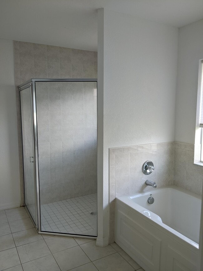 Building Photo - 1804 Blue Heron Ln
