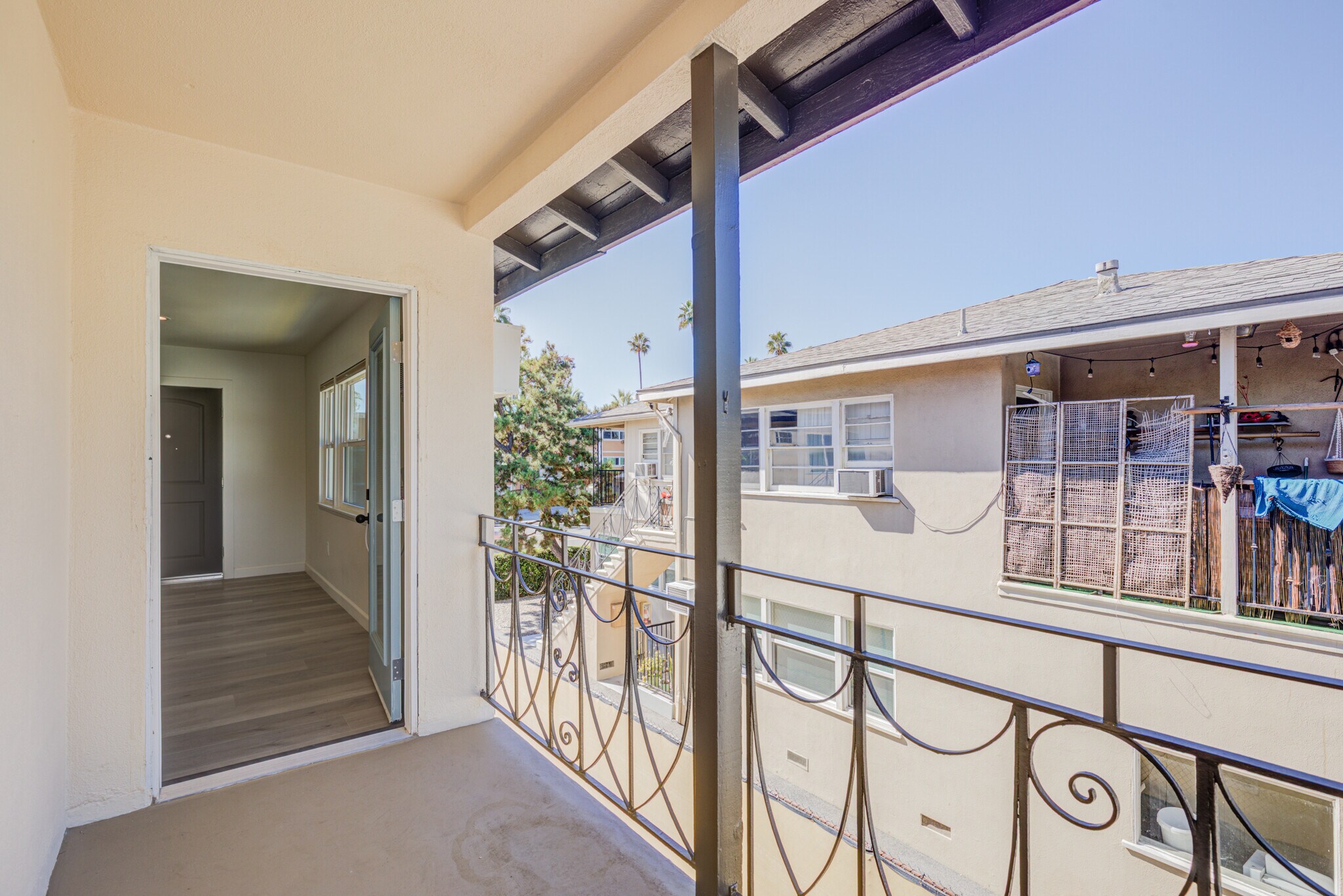 Building Photo - 12349 Riverside Dr