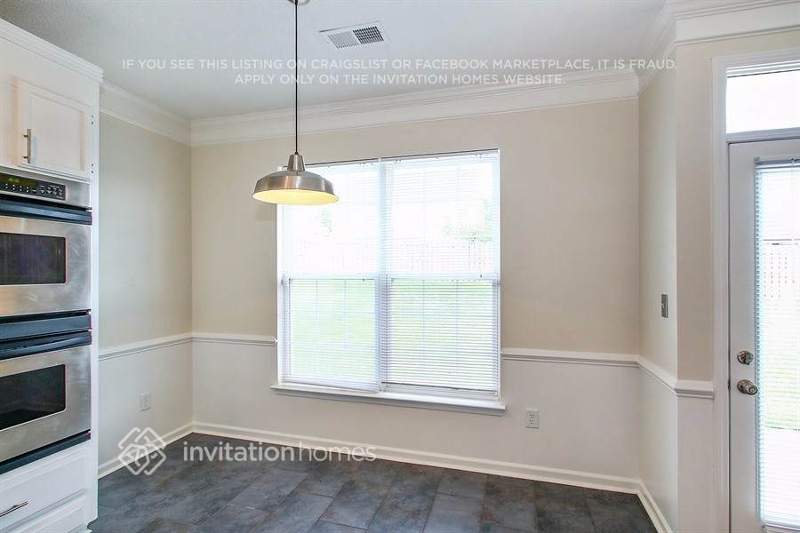 Building Photo - 114 Elrosa Rd
