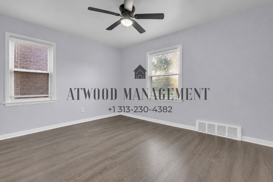 Building Photo - This beautifully updated 3-bedroom, 2-bath single-family home is ready for move-in!