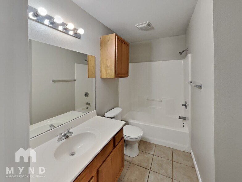 Building Photo - 5419 Harvard St