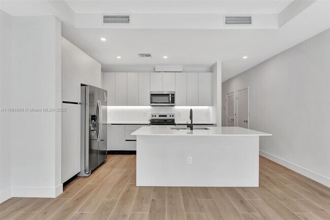 Building Photo - 1563 NW 94th Way