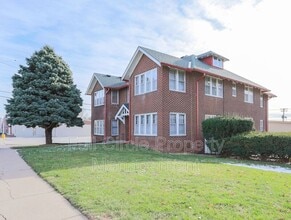 Building Photo - 2415 F St