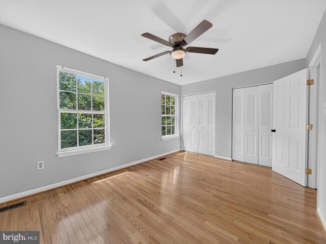 Building Photo - 15057 Cherrydale Dr