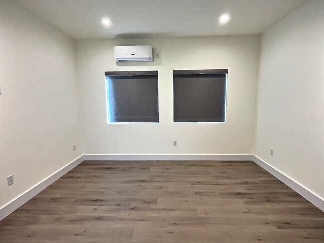 bedroom - 5340 Grosvenor Blvd