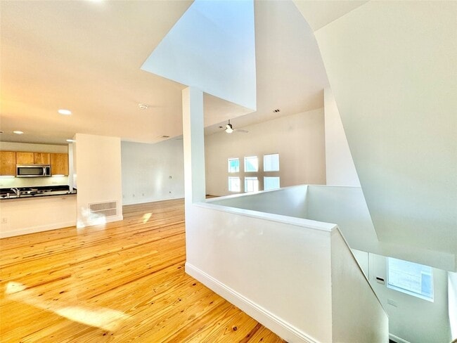 Building Photo - 4214 Swiss Ave