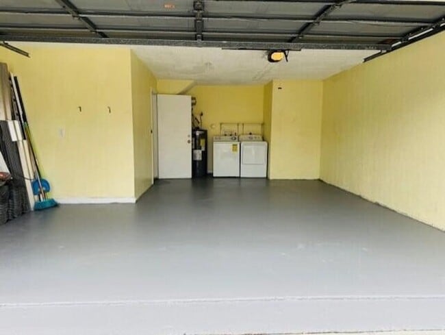 Building Photo - 6008 Strawberry Fields Way