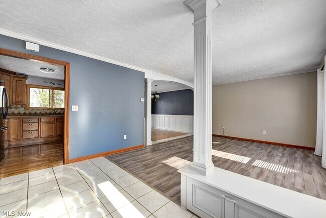 Building Photo - 13286 Boston Rd