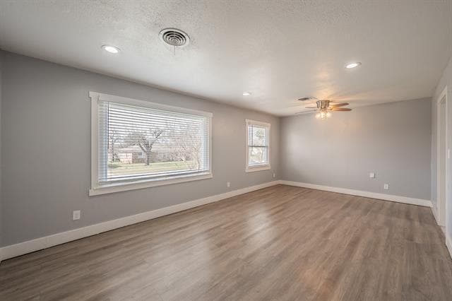 Building Photo - 3612 Dawn Dr