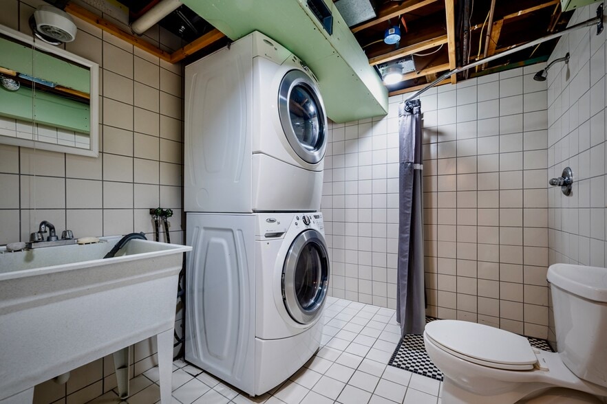 Building Photo - 511 Donna Dr