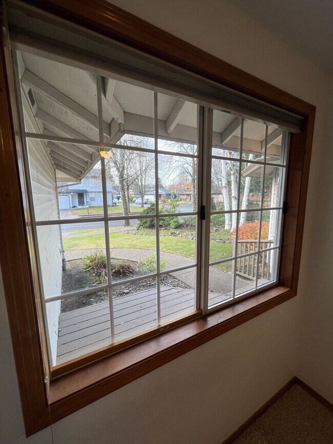 Building Photo - 3 Bedroom Home in Troutdale