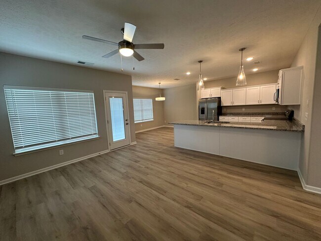 Building Photo - MOVE IN SPECIAL....BRAND NEW Townhome in S...