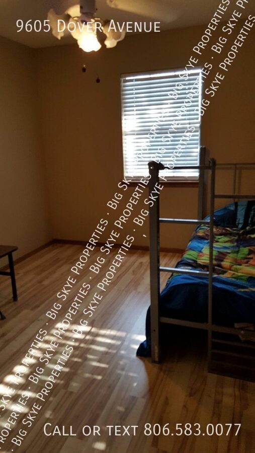 Building Photo - 9605 Dover Ave