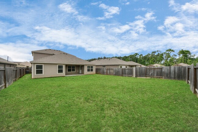 Building Photo - 20715 Southern Wds Blvd