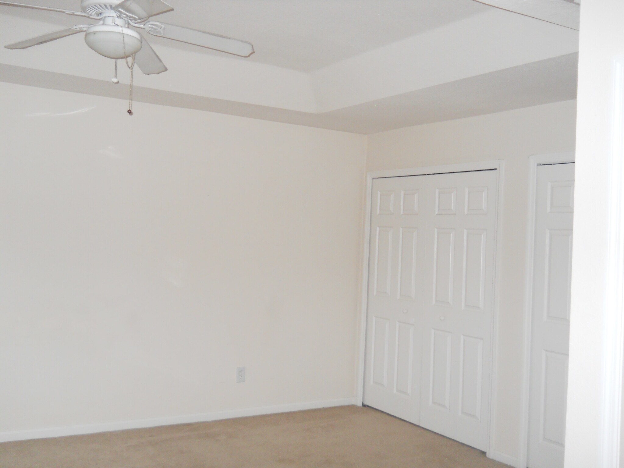 Building Photo - 975 Luminary Cir