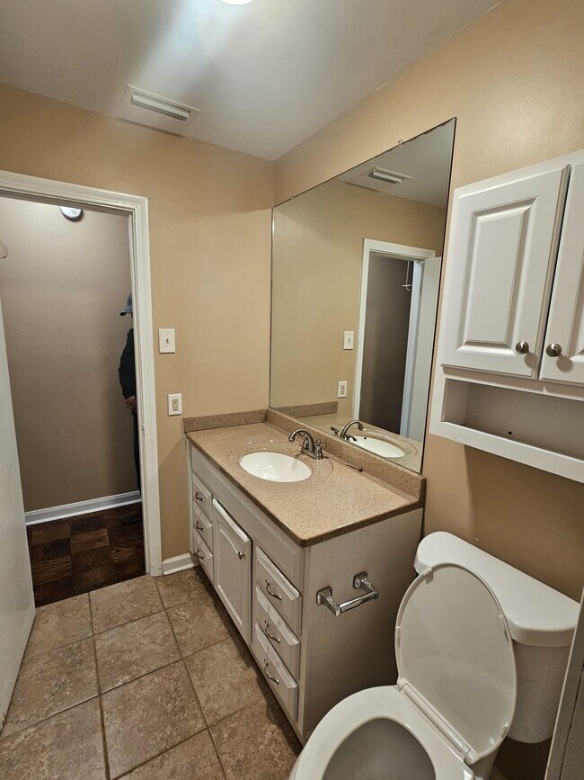 Building Photo - 4242 Marmora Dr