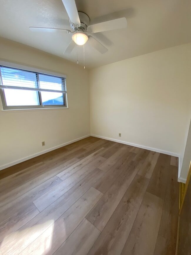 Building Photo - Dublin, Cedar Lane, 3BD/2BA, one-story in Echo Park