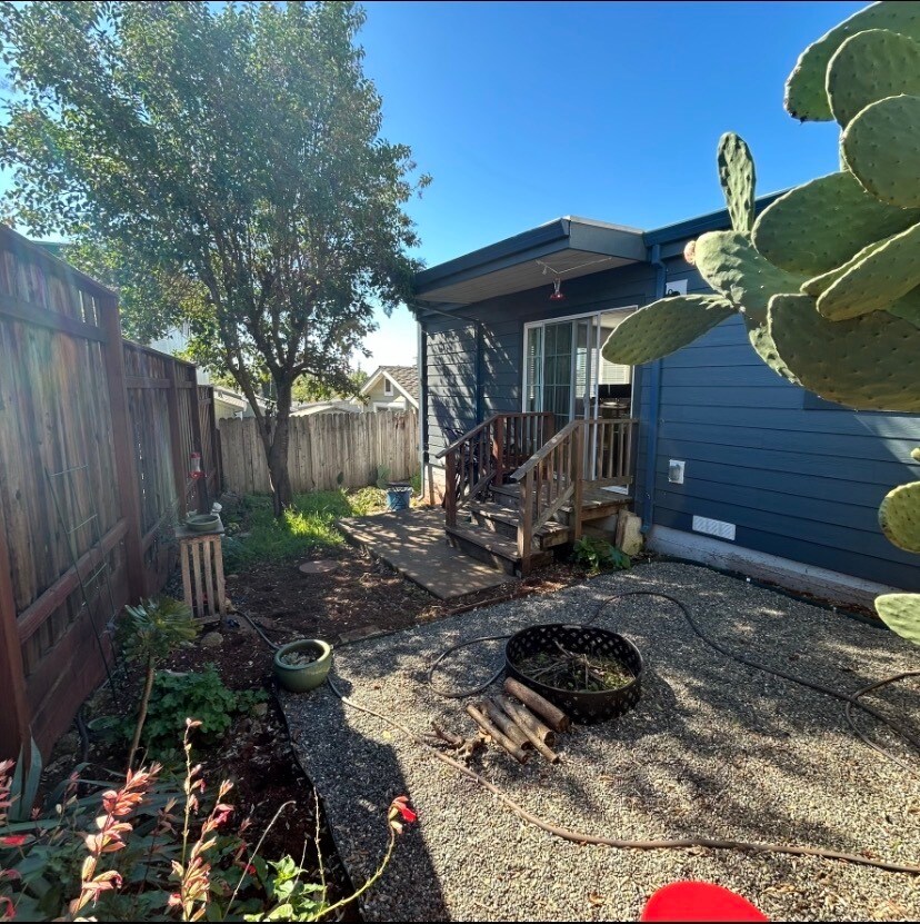 private backyard - 17709 Sunset Way