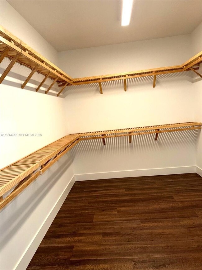 Building Photo - 1438 SW 23rd St