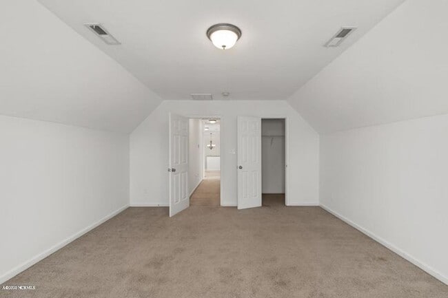 Building Photo - 147 Harvest Moon Dr