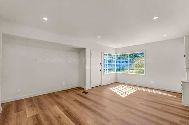 Building Photo - 214 Upper Walden Rd