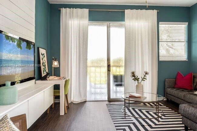 Building Photo - 5555 N Military Trl