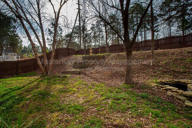 Building Photo - 110 Ridge Lake Dr