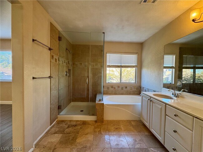 Building Photo - 9964 Canyon Peak Dr