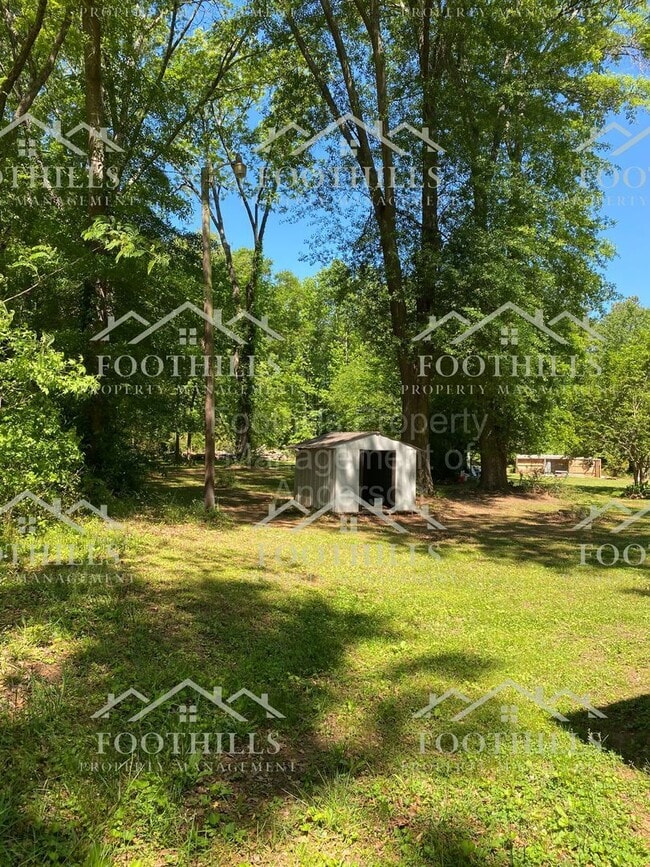 Building Photo - 1012 Johns Ave