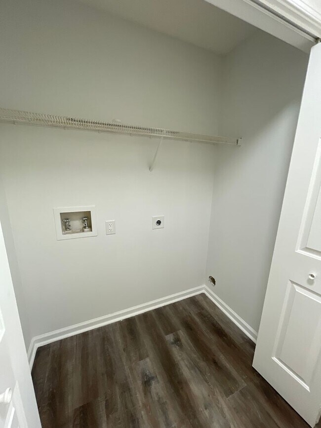 Building Photo - 3703 Lear Ct NW