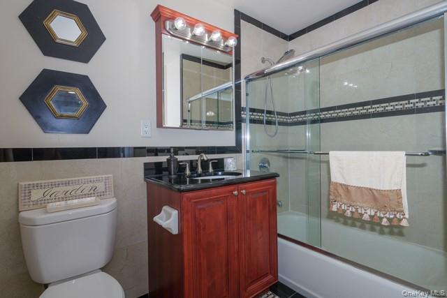 Building Photo - 203 Adams Way