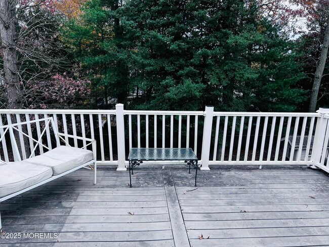 Building Photo - 891 Raleigh Dr