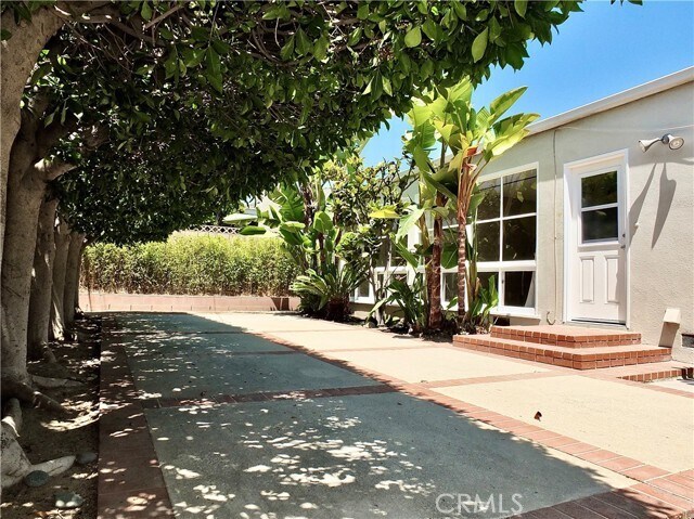 Building Photo - 617 Sandpiper Dr