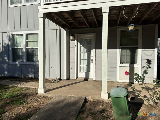 Building Photo - 148 Rush Haven