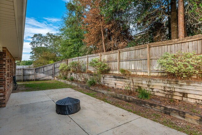 Building Photo - 4434 Mirada Way