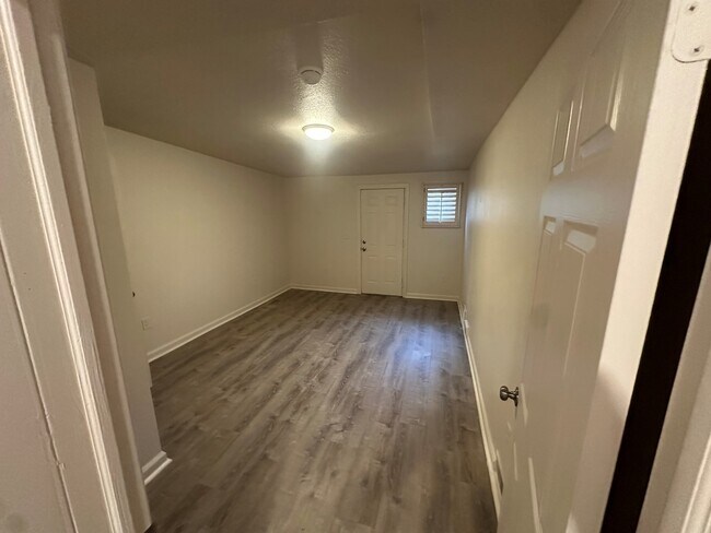 Building Photo - 4638 Swadley St