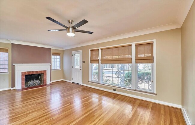 Building Photo - 1120 Terrace Dr
