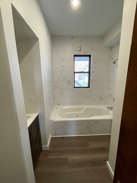 New Bathroom - 776 Dayton Ave