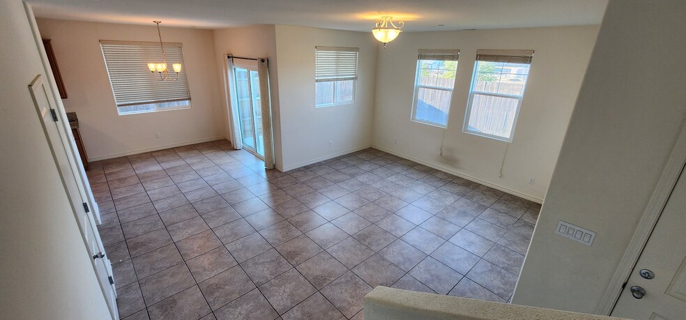 Building Photo - 162 Sweetwater Ln