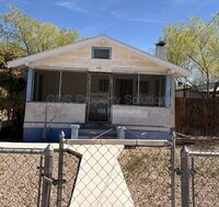 Building Photo - 116 Princeton Dr SE