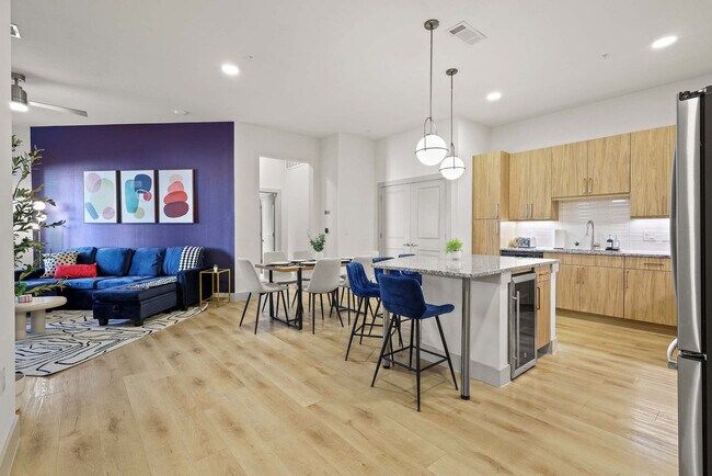 Building Photo - 13701 Montfort Dr