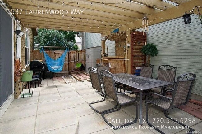 Building Photo - 1537 Laurenwood Way