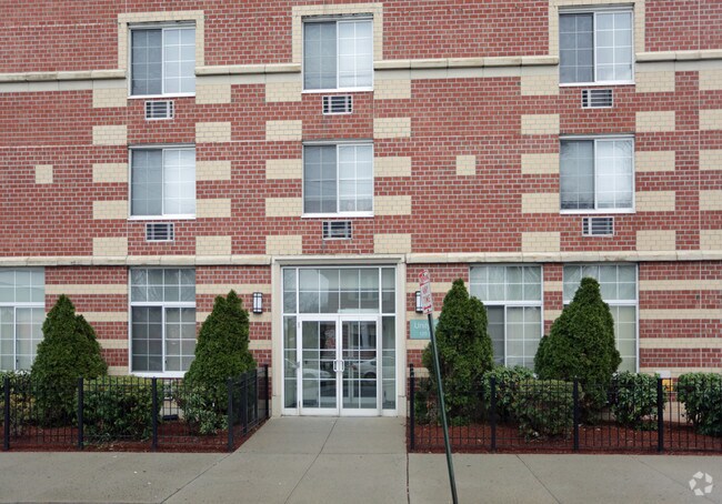 Building Photo - Unity Gardens