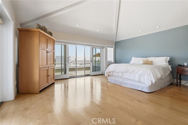 Building Photo - 628 Via Monte Doro