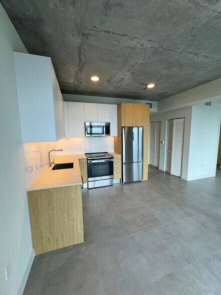 Building Photo - 267 NW 31st St