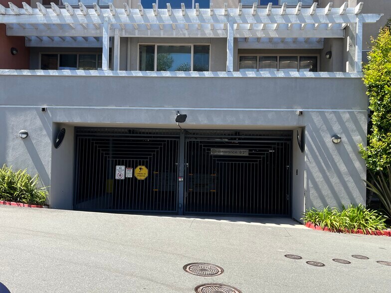 Building Photo - 3877 Pell Pl